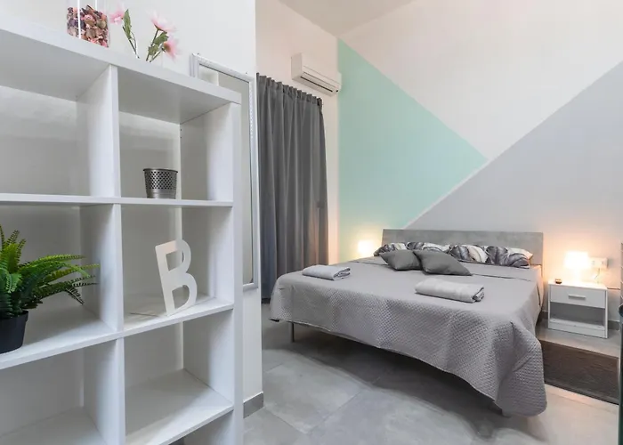 Eg House